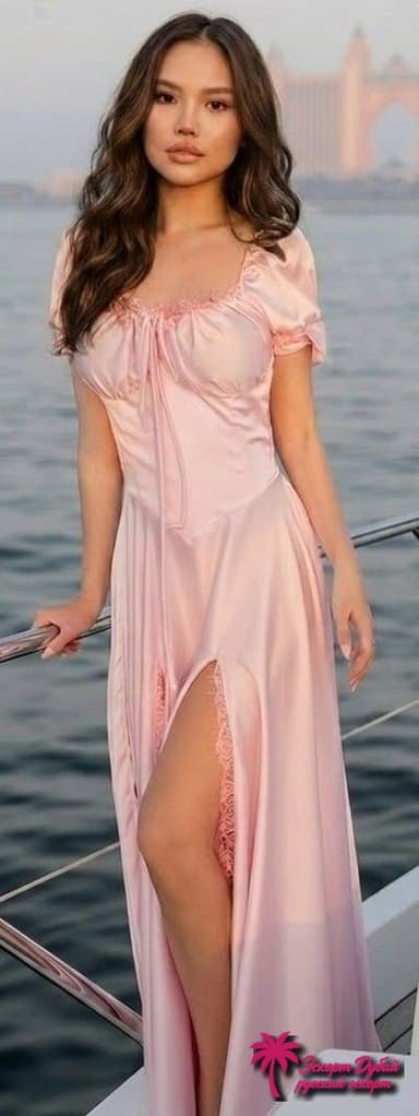 Лина, 22 года — фото 2 из 6: каштановые волосы, стройное телосложение, казашка