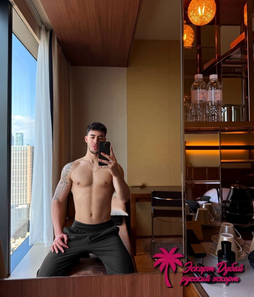 Dannyhotboyx, 24 года, карие глаза, рост 185 см, светлые волосы — фото 5 из 6