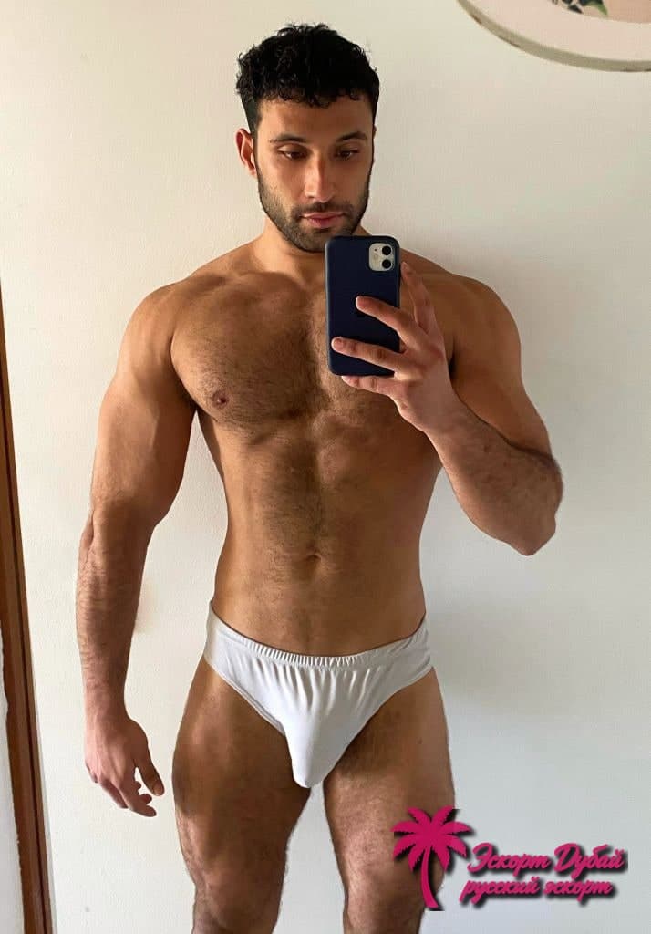 Musclefaisal, 25 лет, чёрные волосы, спортивное телосложение, арабская внешность — фото 3 из 6