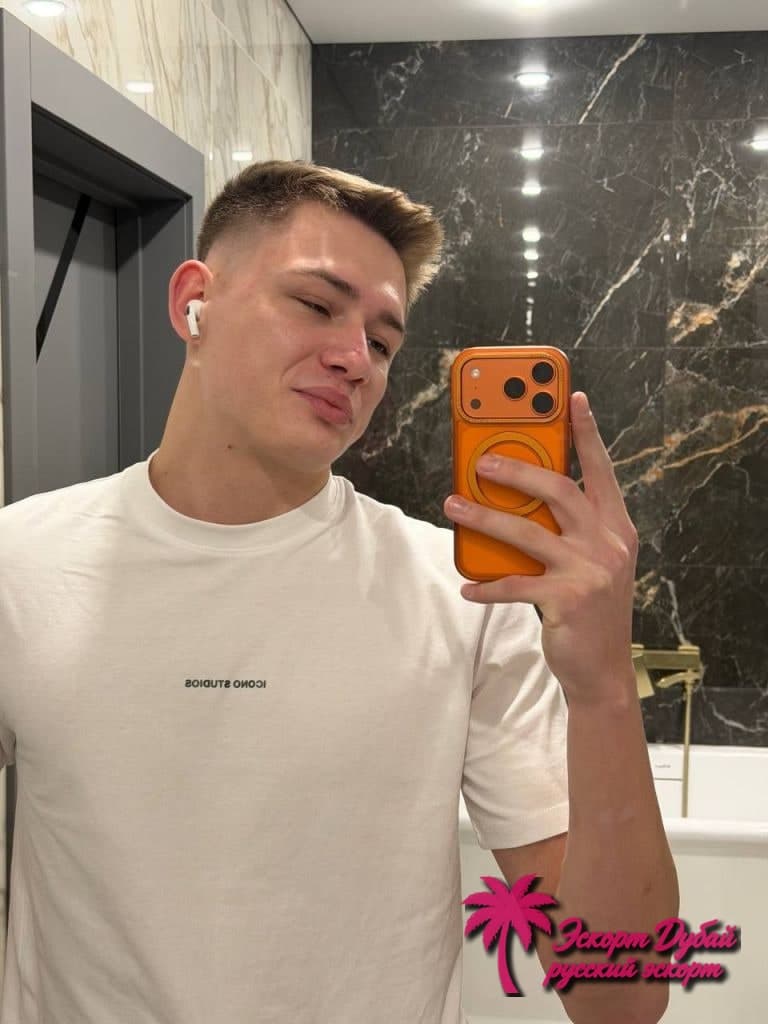 Twink_tyler, 18 лет, спортивное телосложение, зелёные глаза, рост 185 см — фото 6 из 6