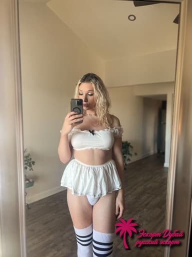 фото 2 из 6: Billiegloss, 28 лет, рост 178 см, светлые волосы, пышные формы