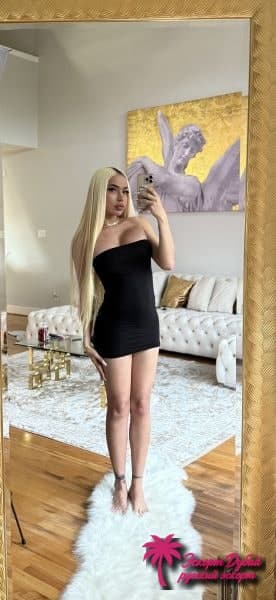 фото 3 из 10: Kellycuban, 26 лет, спортивное телосложение, латиноамериканка, ореховые глаза