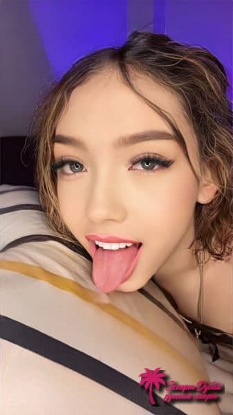 фото 2 из 7: Miakittyxo, 19 лет, спортивное телосложение, латиноамериканка, зелёные глаза